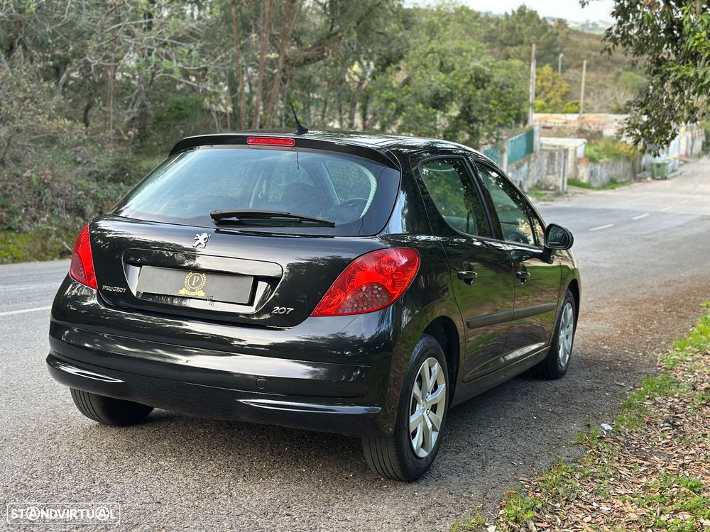 Peugeot 207 1.4 16V Trendy - 6