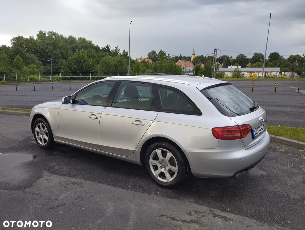Audi A4 Avant 2.0 TDI DPF multitronic Attraction - 12