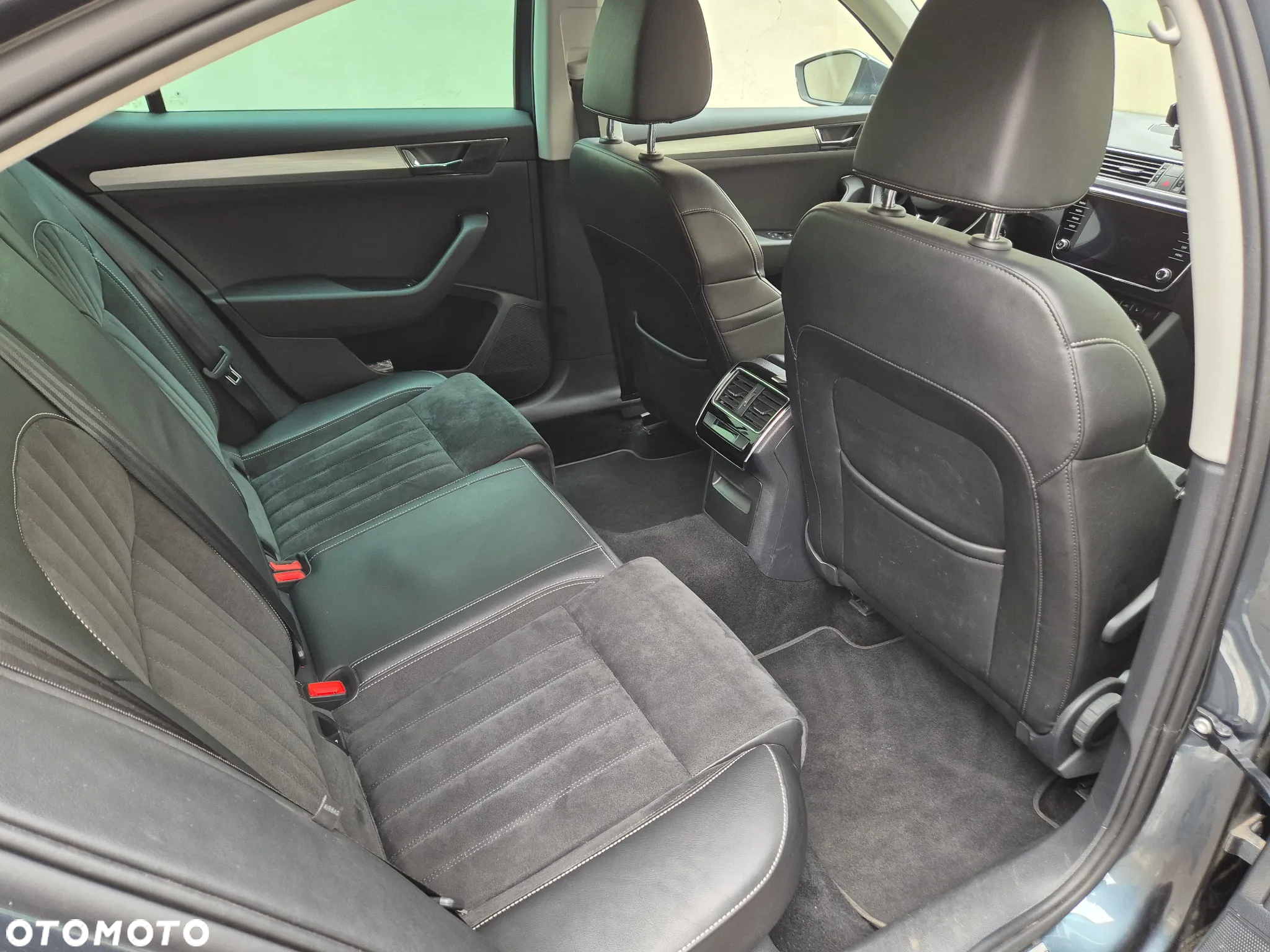 Skoda Superb 1.5 TSI Ambition DSG - 5