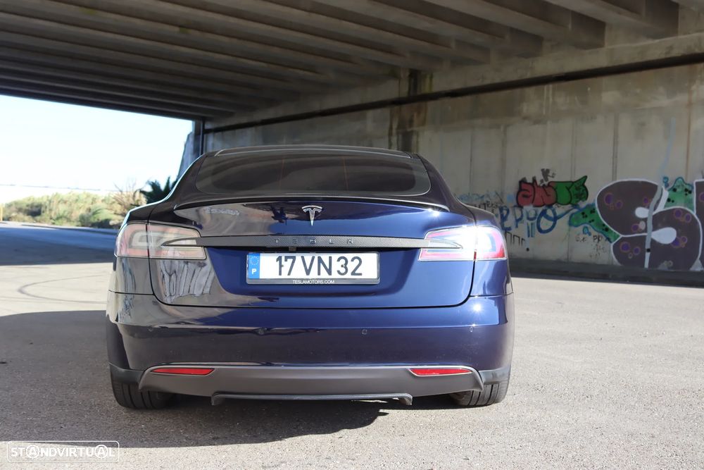 Tesla Model S Performance - 6