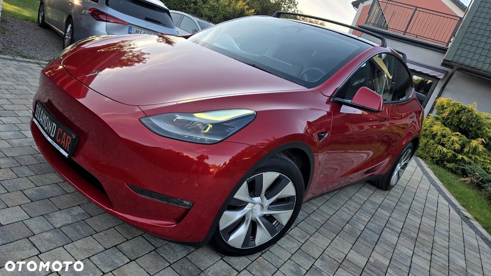 Tesla Model Y Long Range Dual Motor AWD - 2