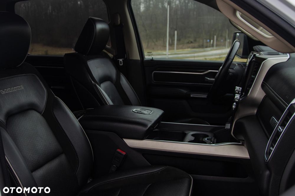 RAM 1500 5.7 Crew Cab Longbed Laramie Sport - 24