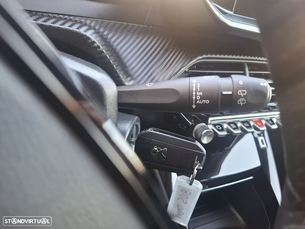 Peugeot 208 PureTech 100 Allure Pack - 24