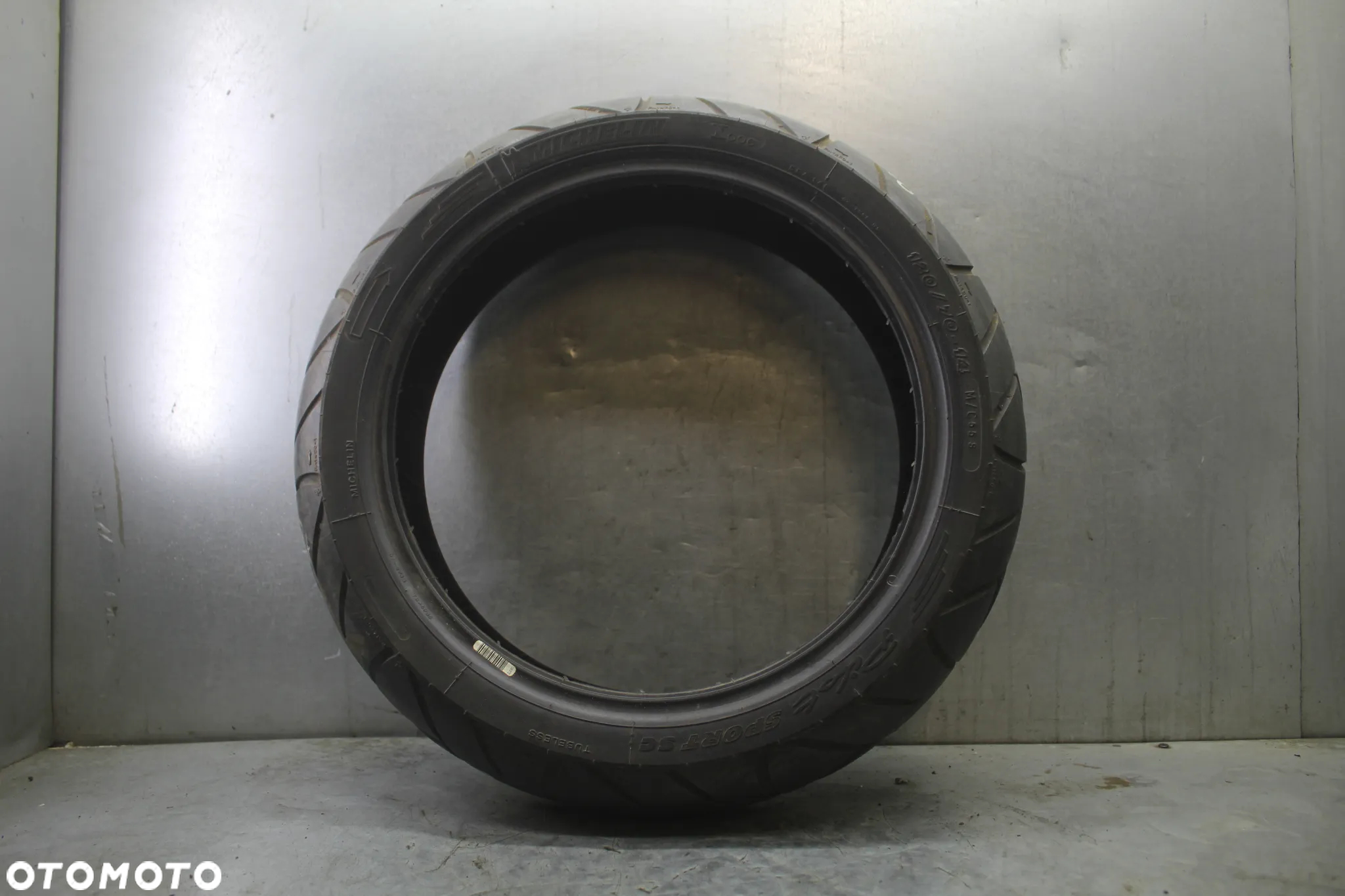 Opona motocyklowa Michelin Pilot Sport 120/70 R14 C746 - 2