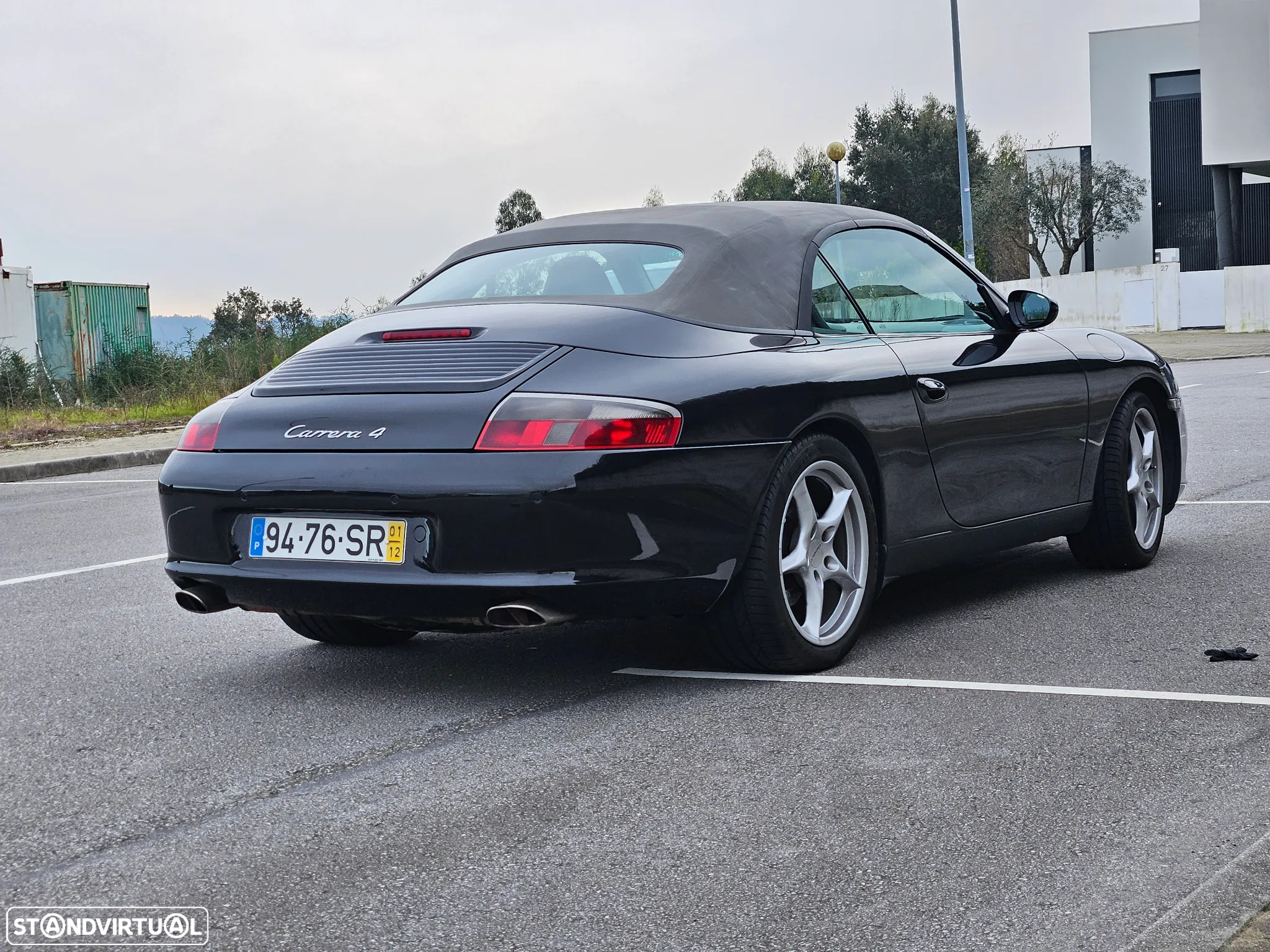 Porsche 911 (996) Carrera 4 - 9