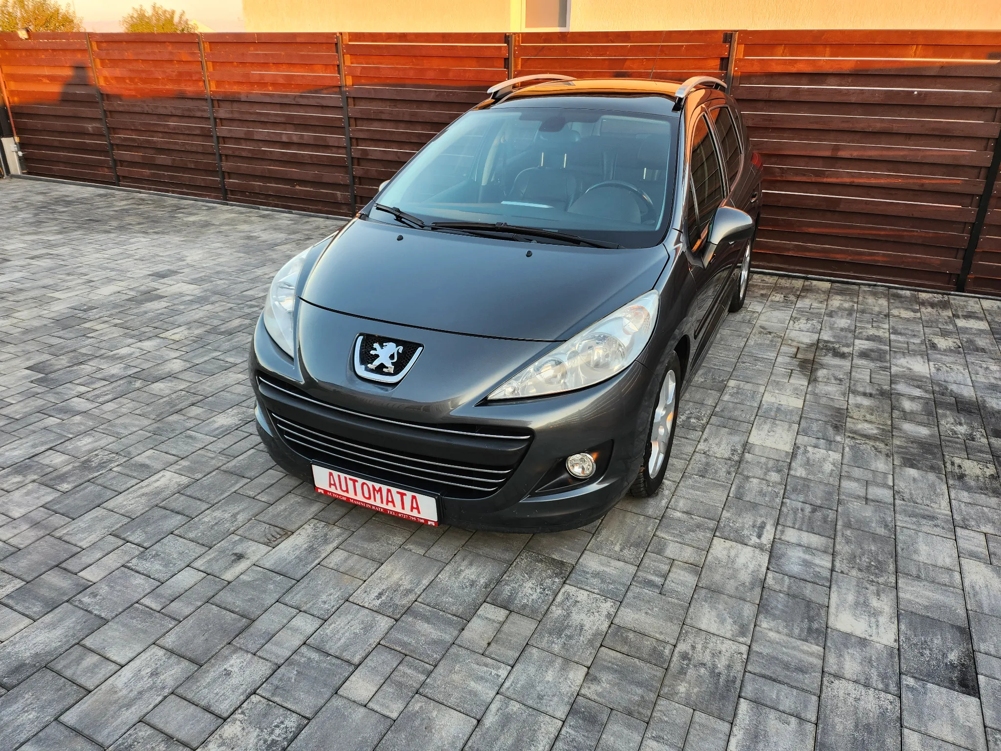 Peugeot 207 120 Automatik Premium - 8