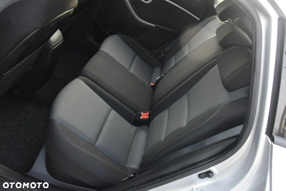 Hyundai i30 1.6 CRDi Fifa World Cup Edition - 23