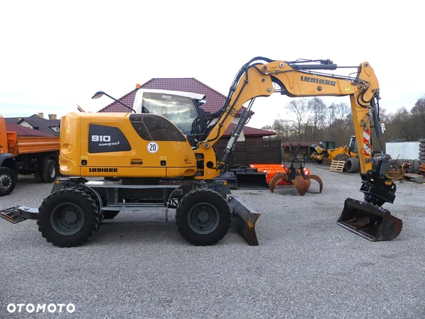 Liebherr A910 Compact / Sprowadzona / Super Stan /