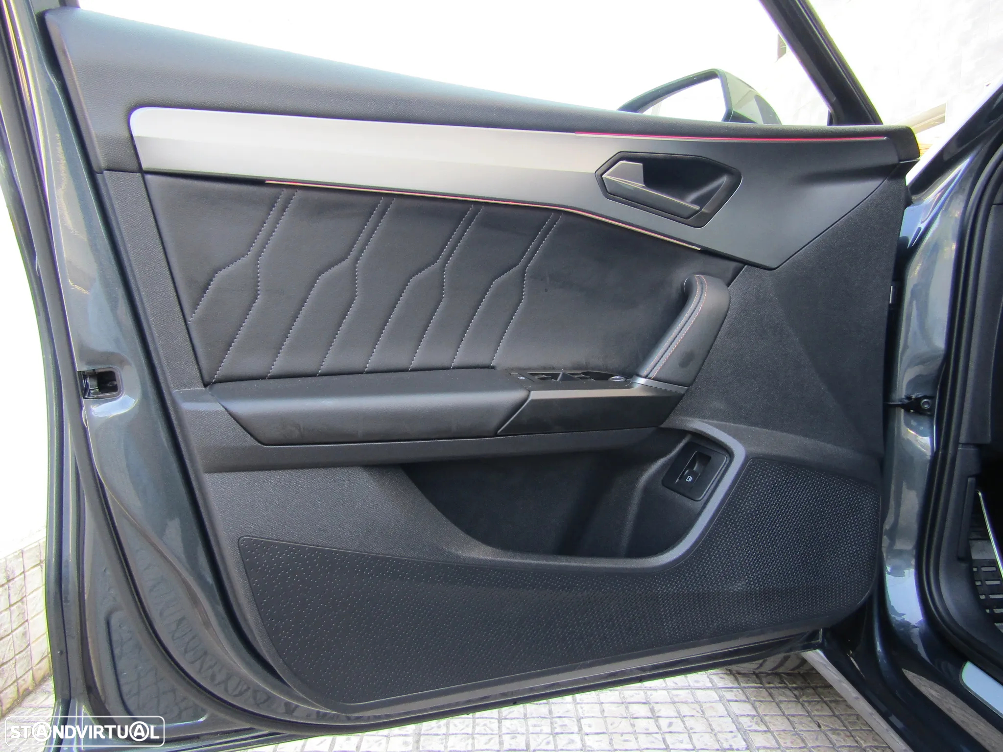 Cupra Leon 1.4 e-Hybrid VZ DSG - 11