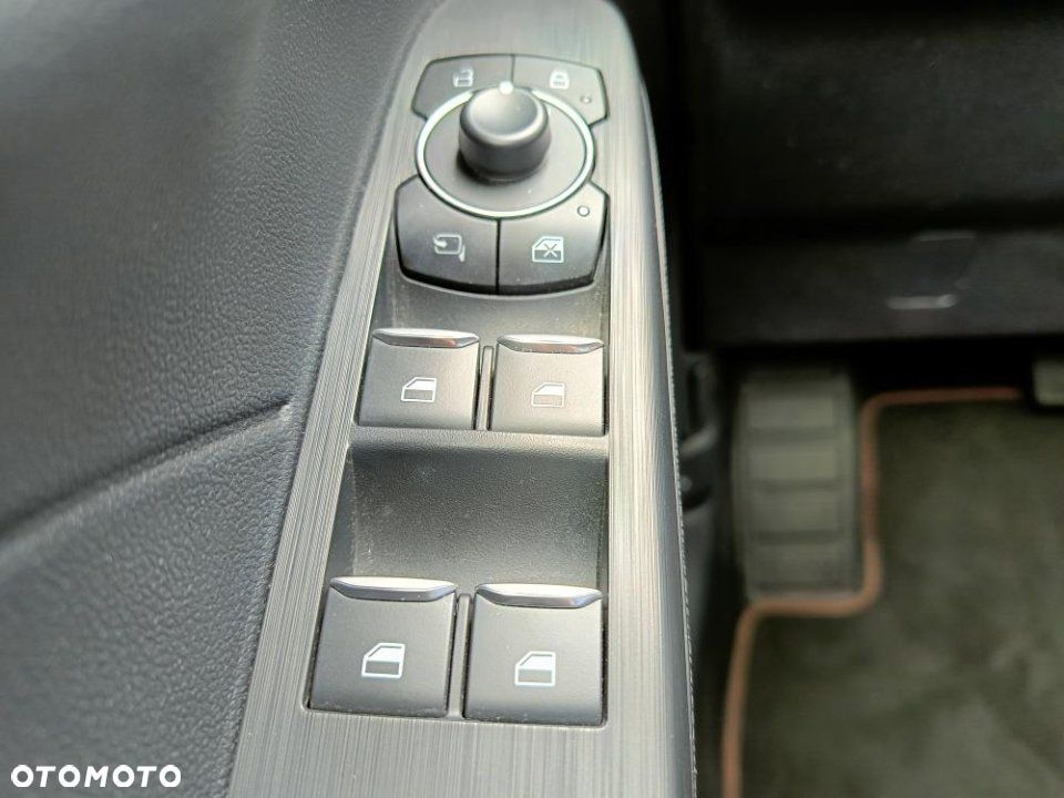 Ford Kuga - 18