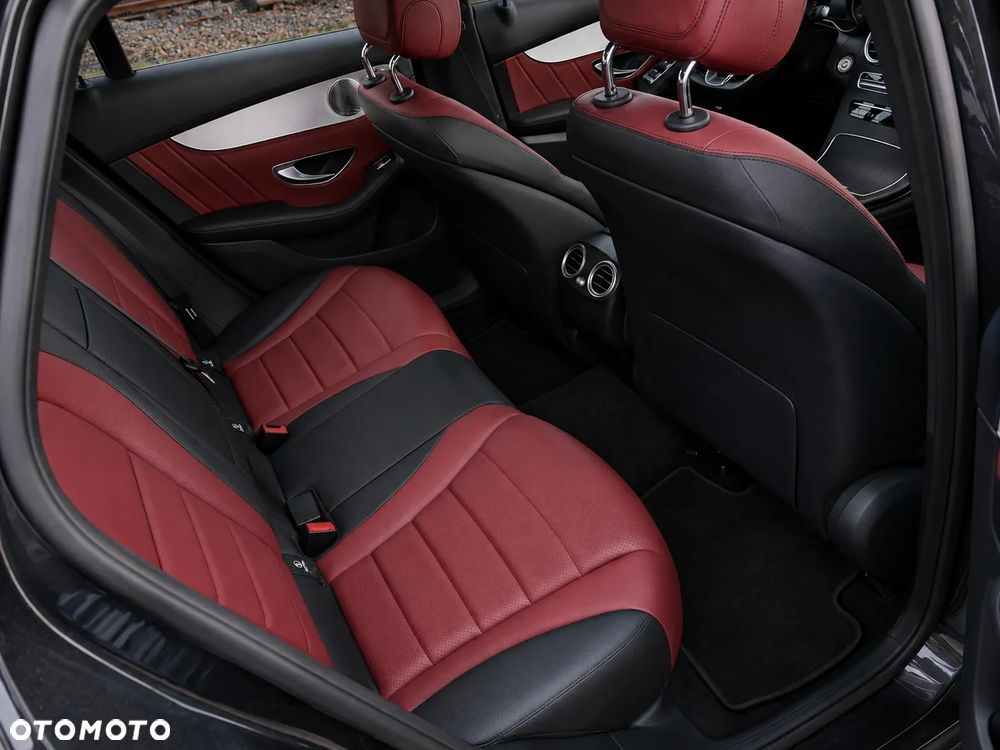 Mercedes-Benz GLC - 17