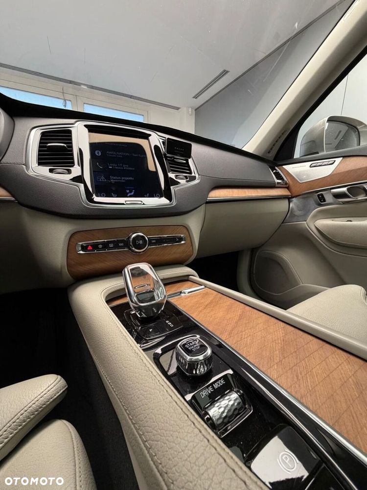 Volvo XC 90 - 18