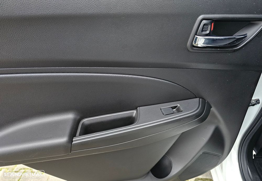 Suzuki Swift 1.2 Dualjet Hybrid CVT Comfort+ - 25