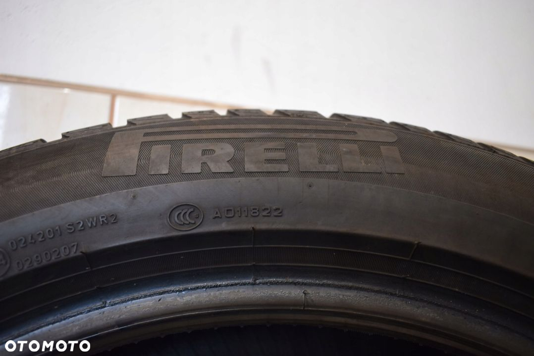 R19 245/50 105V Pirelli Sottozero 3 RSC - 4