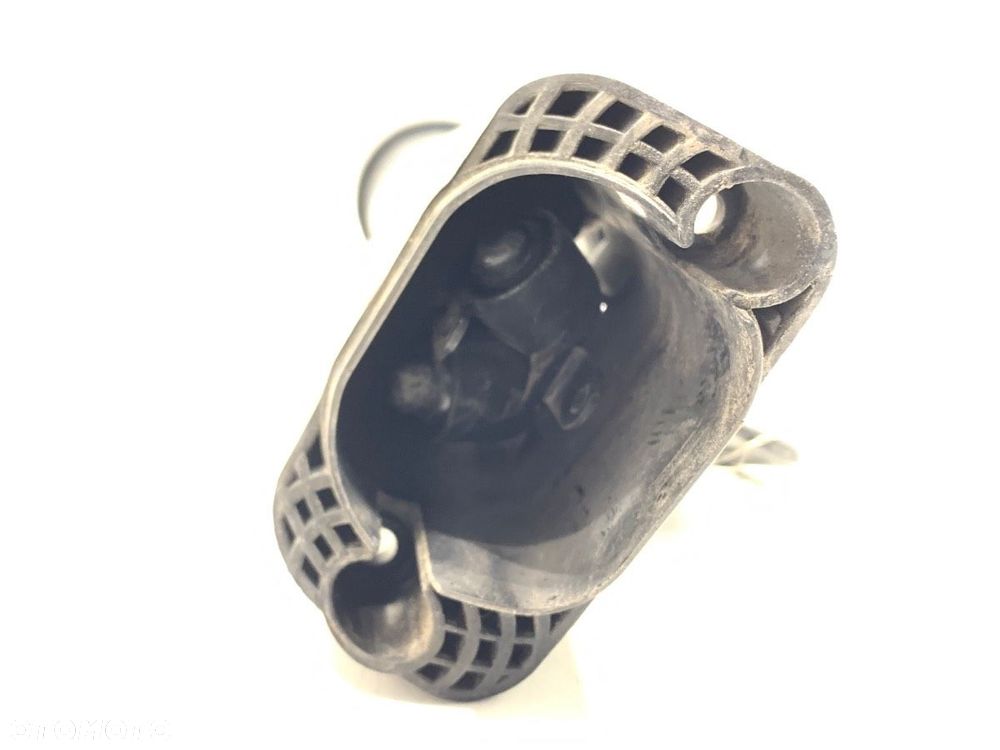 SPRYSKIWACZ REFLEKTORA PRAWY PRZÓD  VOLVO XC90 I (275) 2002 - 2015 T6 AWD 200 kW [272 KM] benzyna - 3