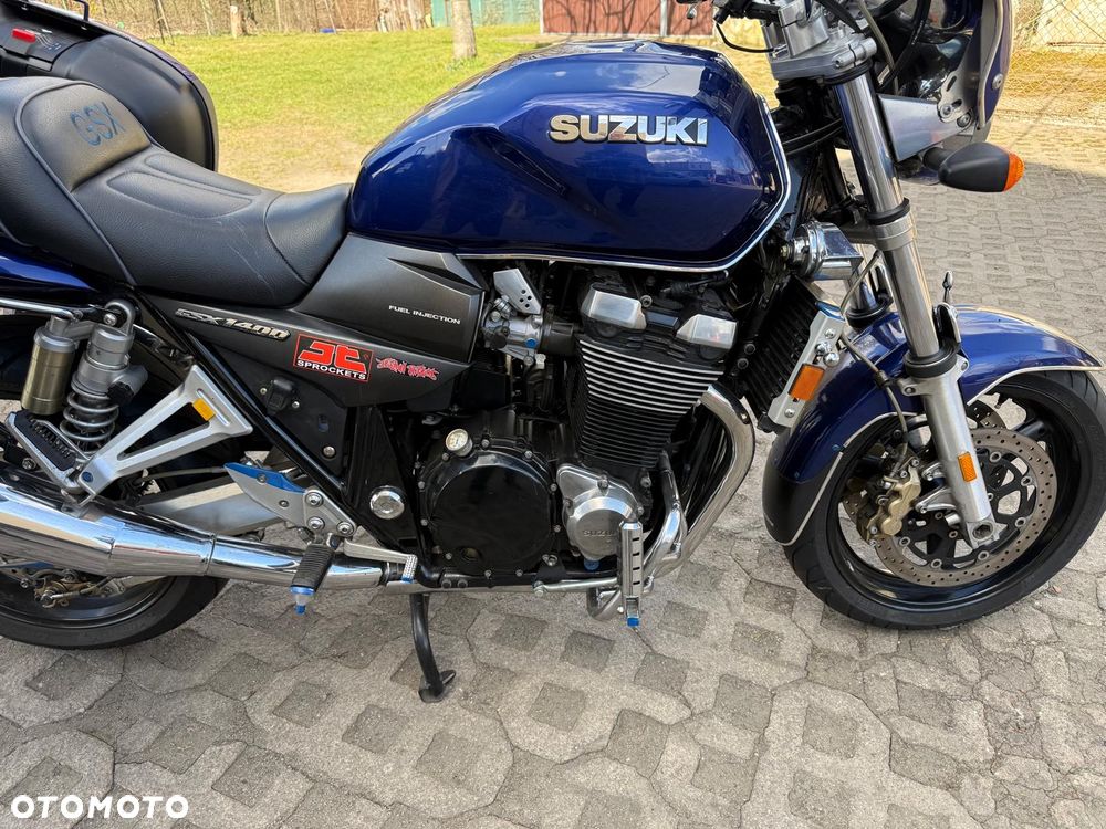 Suzuki GSX - 7