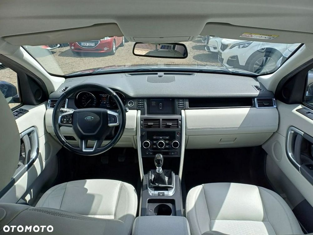 Land Rover Discovery Sport TD4 Pure - 26