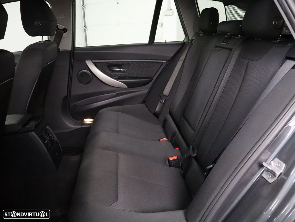 BMW 316 d Touring Advantage Auto - 7