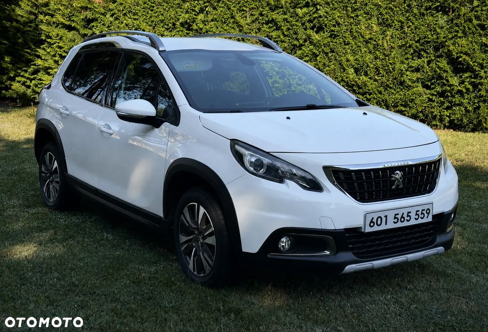 Peugeot 2008 1.2 Pure Tech Allure S&S - 3