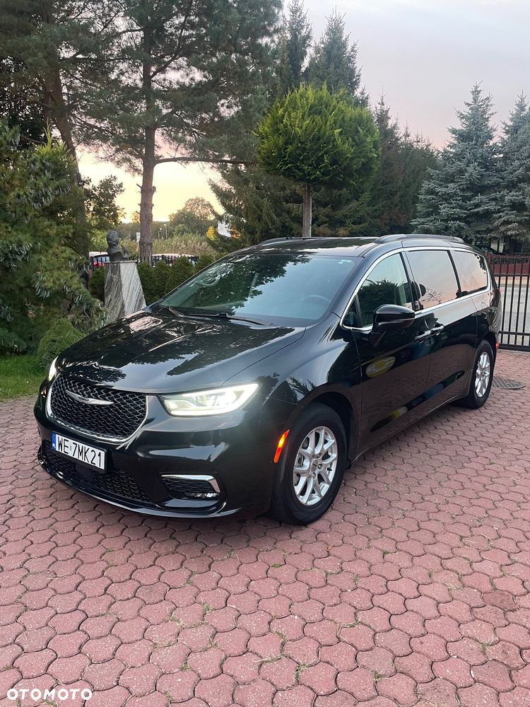 Chrysler Pacifica - 2