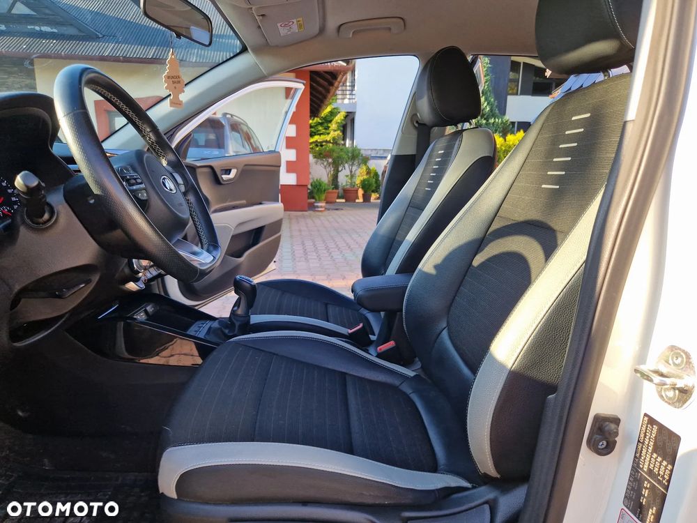 Kia Stonic 1.4 L - 21