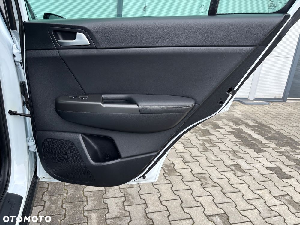 Kia Sportage 1.6 GDI 2WD ISG Spirit - 30