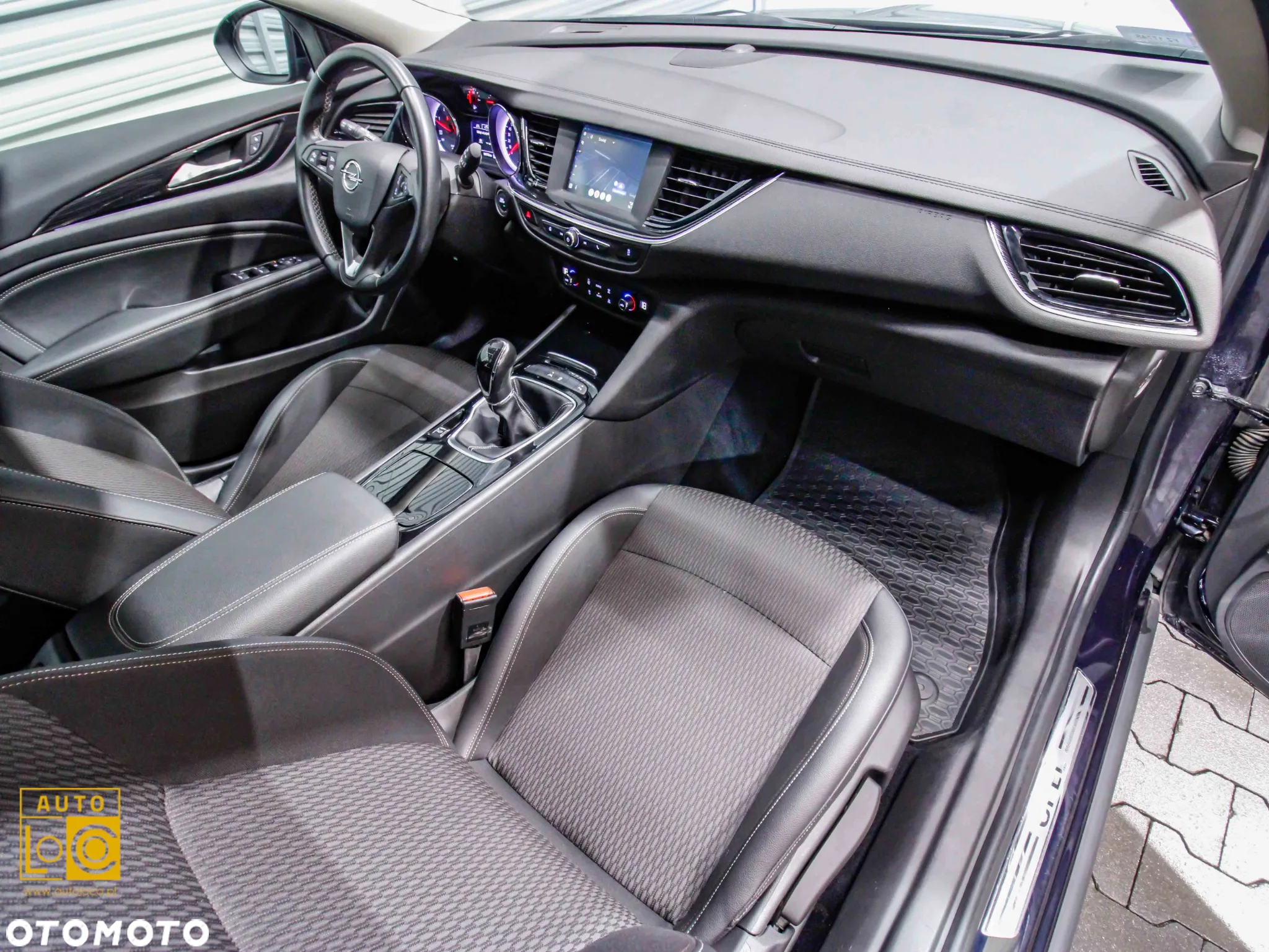 Opel Insignia 2.0 CDTI Cosmo S&S - 9