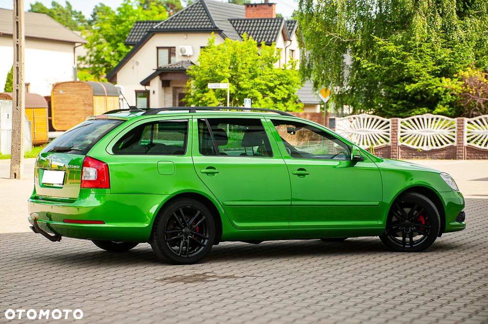 Skoda Octavia 2.0 TSI RS - 18