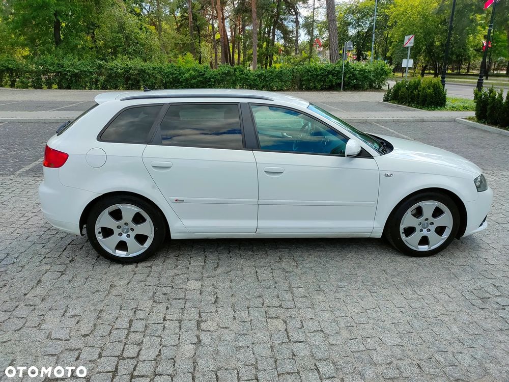 Audi A3 Sportback - 4