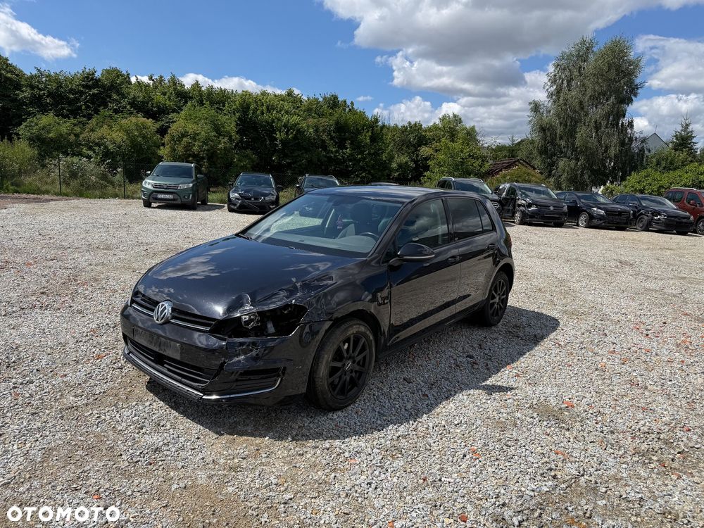 Volkswagen Golf - 11