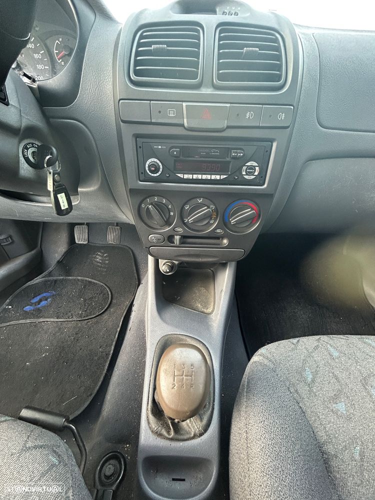 Hyundai Accent 1.3i GLS - 19