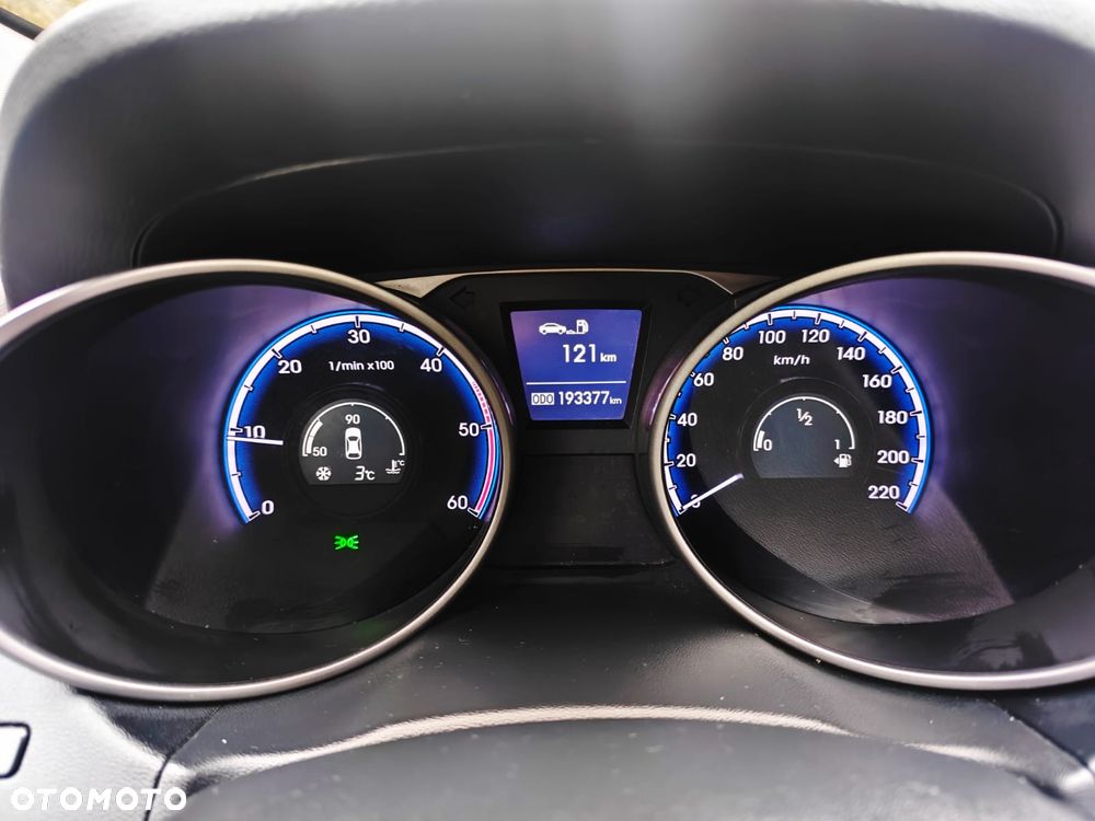 Hyundai ix35 2.0 CRDi 4WD Premium - 37