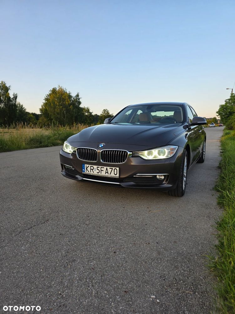 BMW Seria 3 320d xDrive - 2