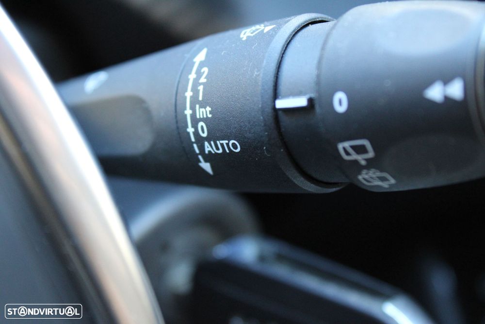 Peugeot 2008 PureTech 130 EAT8 Allure - 21