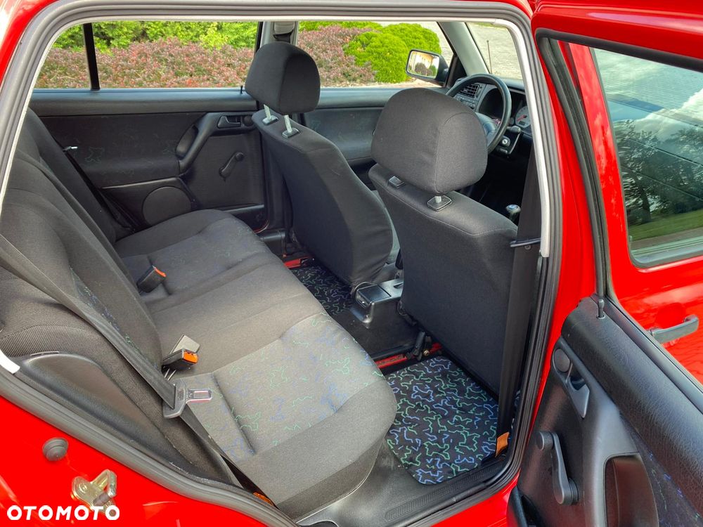 Volkswagen Golf - 20
