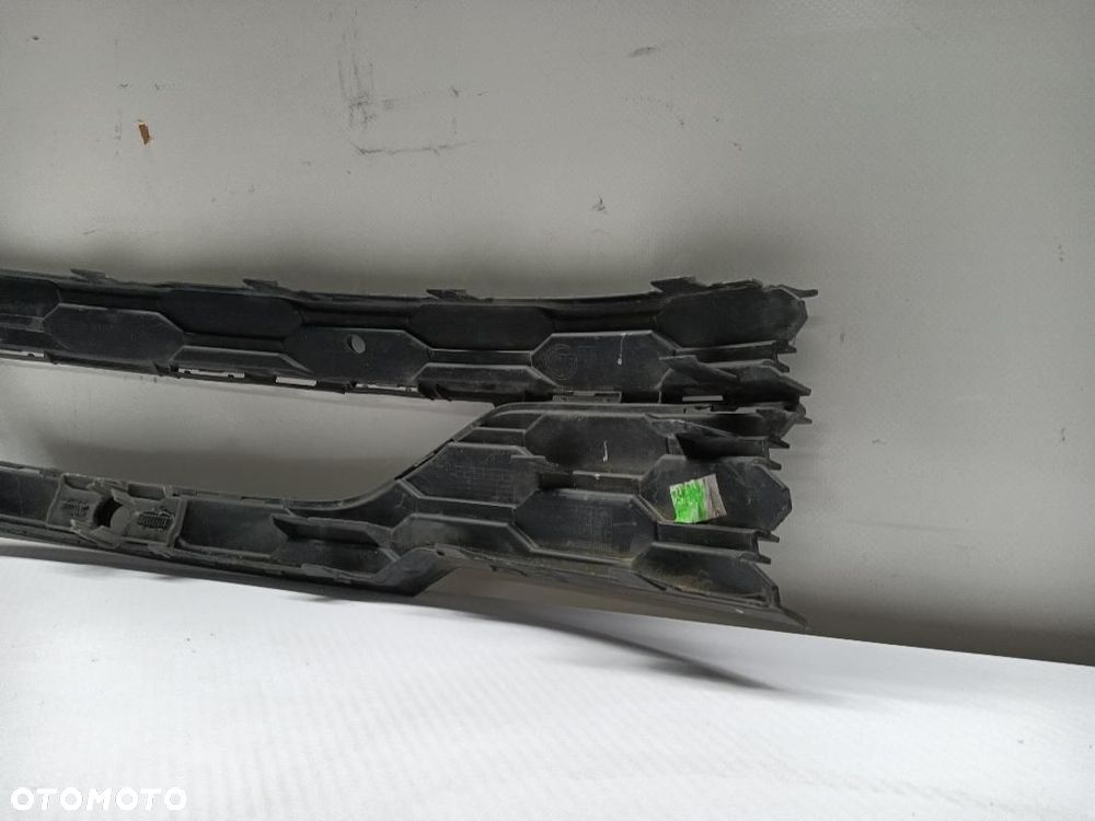 KRATKA ZDERZAKA PRZÓD PRZEDNIA PRAWA SKODA OCTAVIA IV 5E3807682 - 6