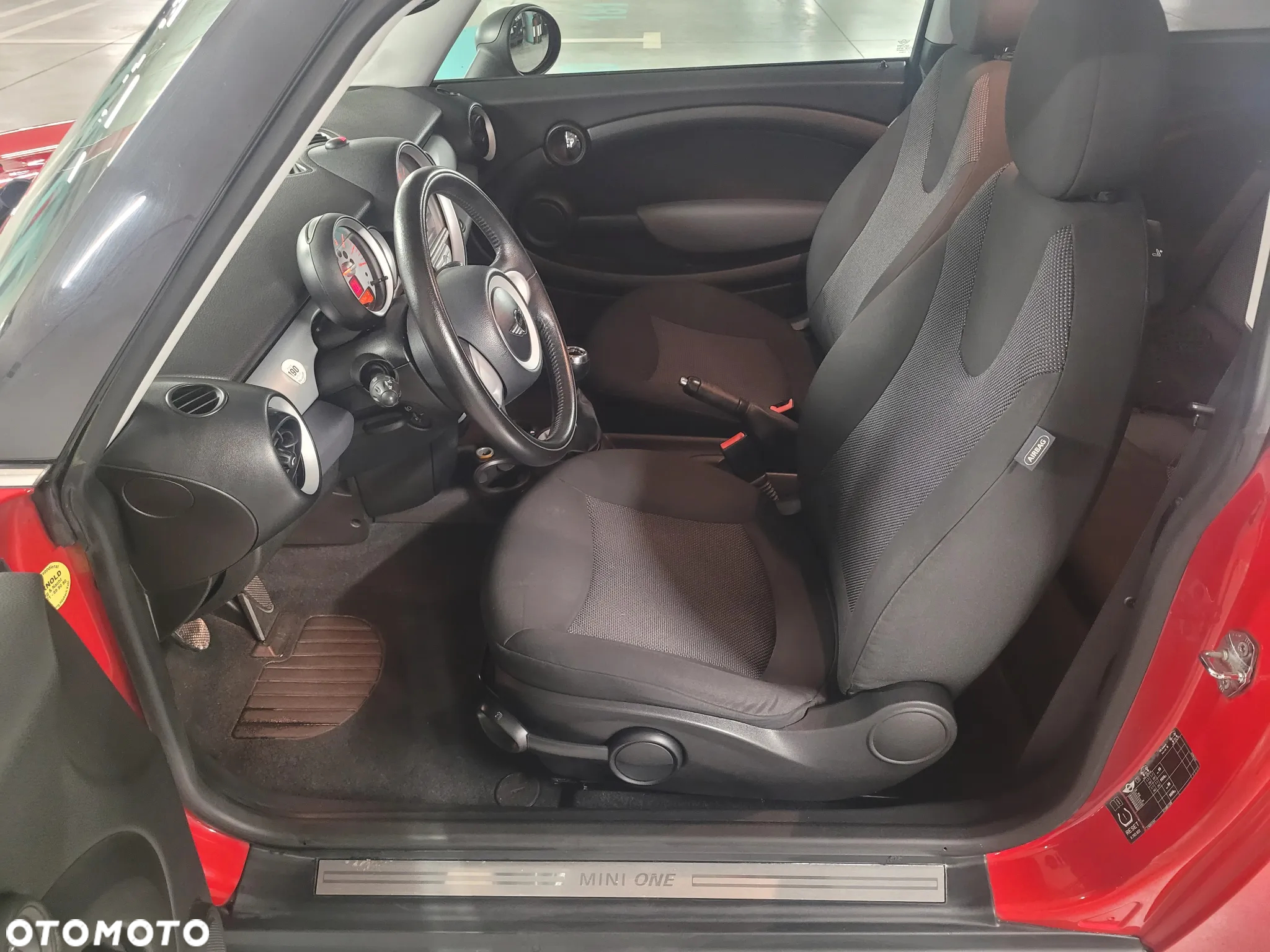 MINI ONE Standard - 10