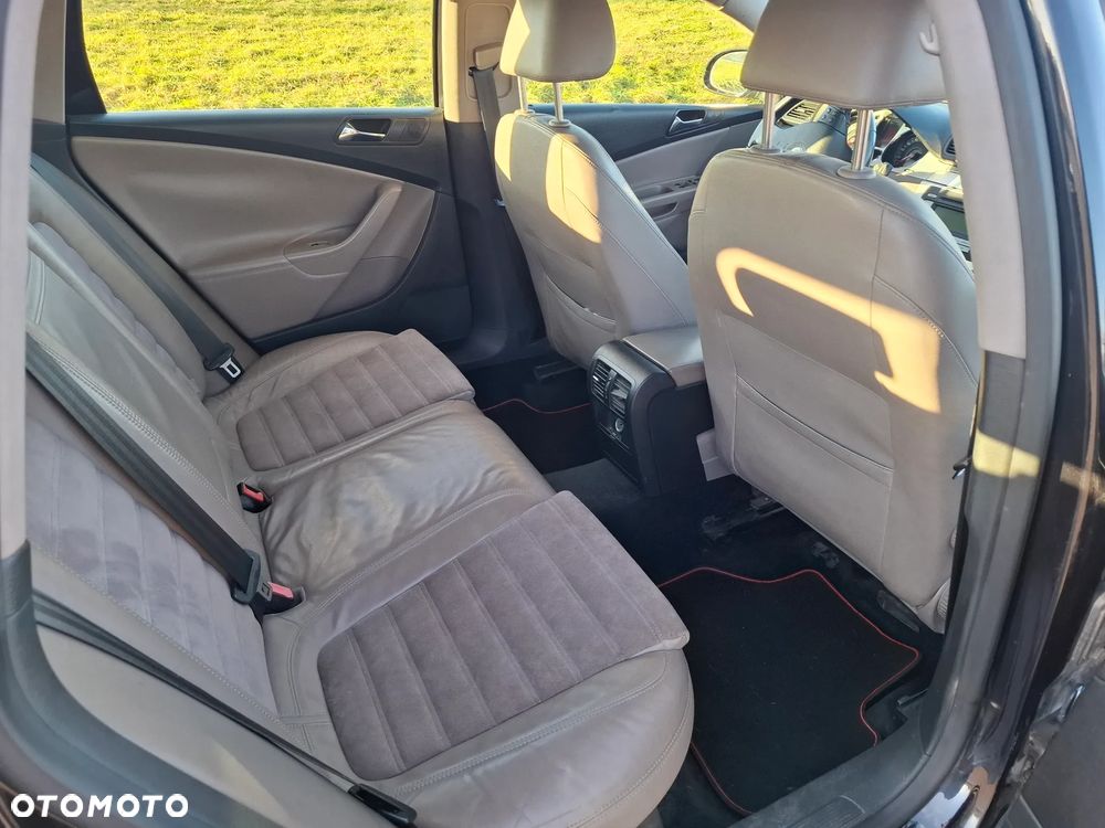 Volkswagen Passat Variant 2.0 TDI Highline - 9