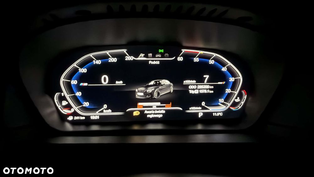 BMW Seria 5 525d xDrive - 12