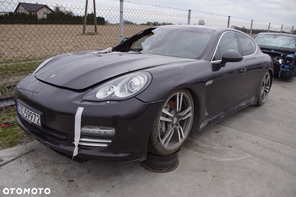 Auto na cześci 692106889 Porsche Panamera 4S 970 silnik 4.8 V8 M4840 skrzynia pdk C7035 lakier LM9Z lampy lampa alternator rozrusznik skrzynia silnik drzwi klapa zderzak pas przedni licznik komputer sterownik pompa abs wydech tłumik - 10