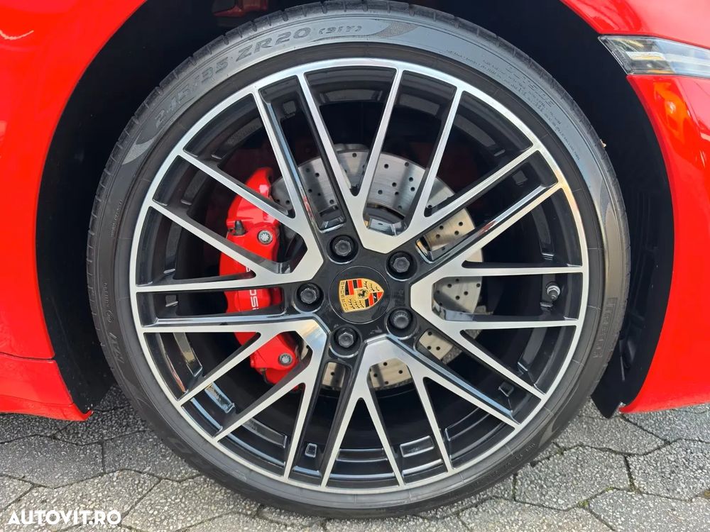 Porsche 911 Carrera 4S PDK - 7