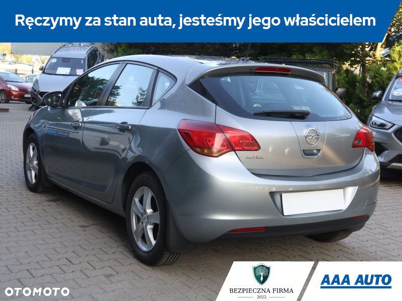 Opel Astra - 5