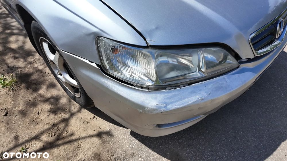 Honda Accord 1.8i S - 12