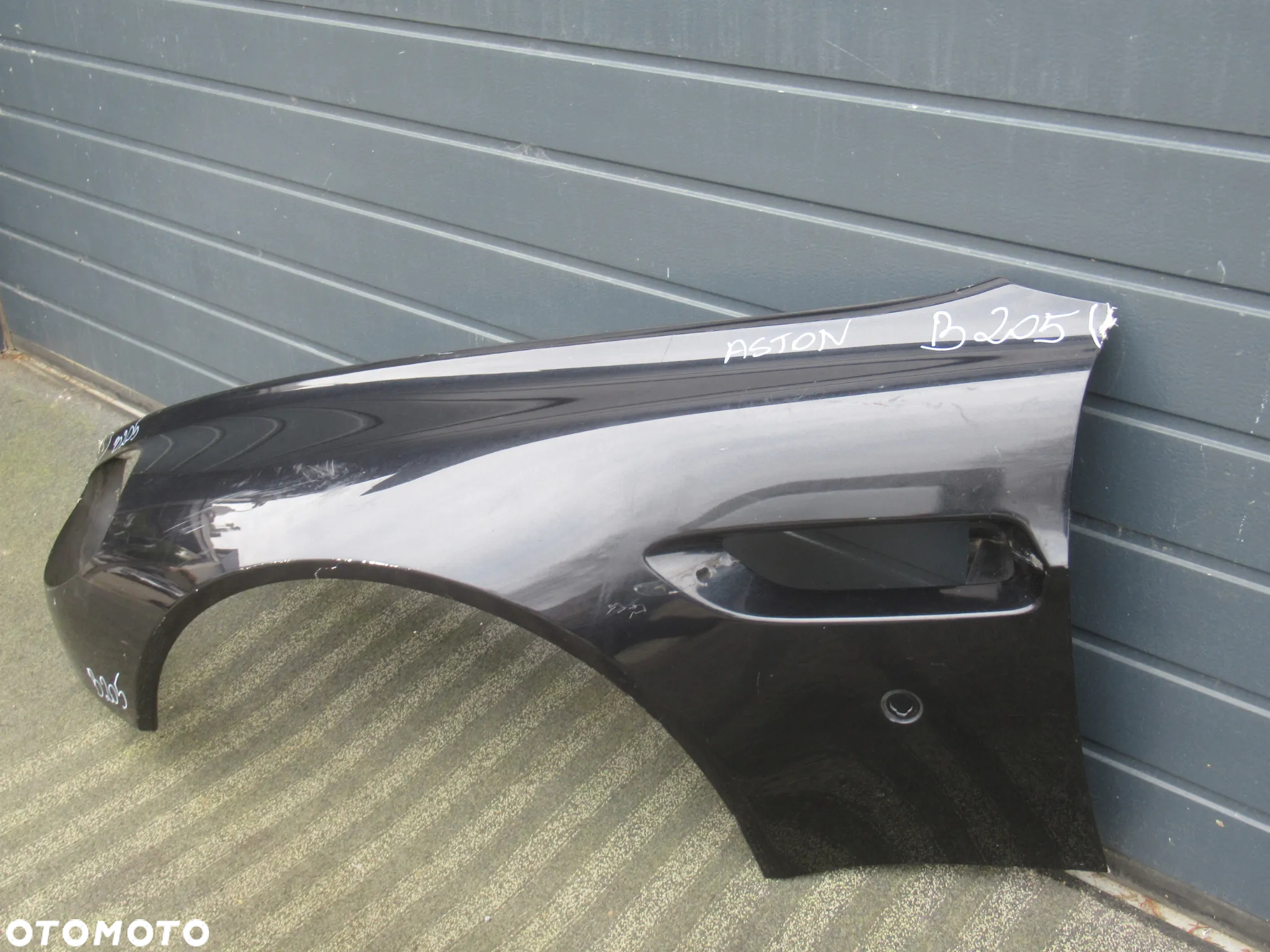 BŁOTNIK PRZEDNI PRZÓD PRAWY LEWY ASTON MARTIN VANTAGE V8 2005 - 13