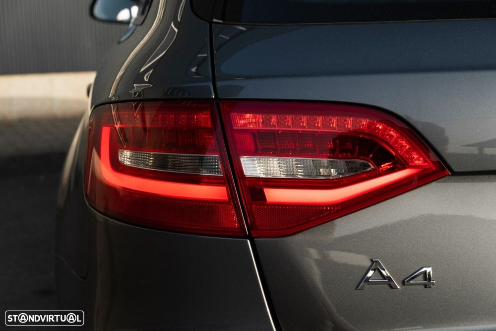 Audi A4 Avant 2.0 TDI Business Line S-line - 40