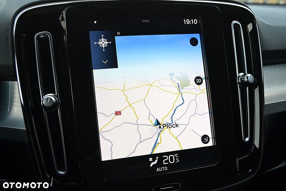 Volvo XC 40 T3 Momentum - 24