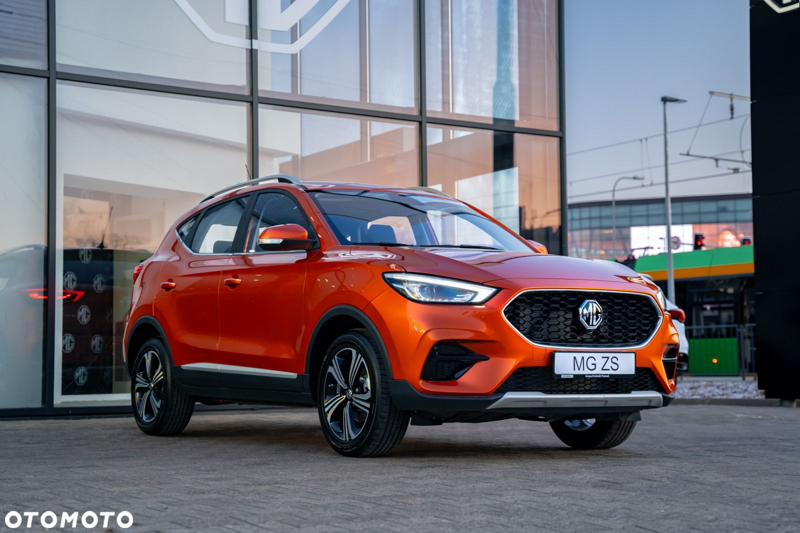 MG ZS - 3