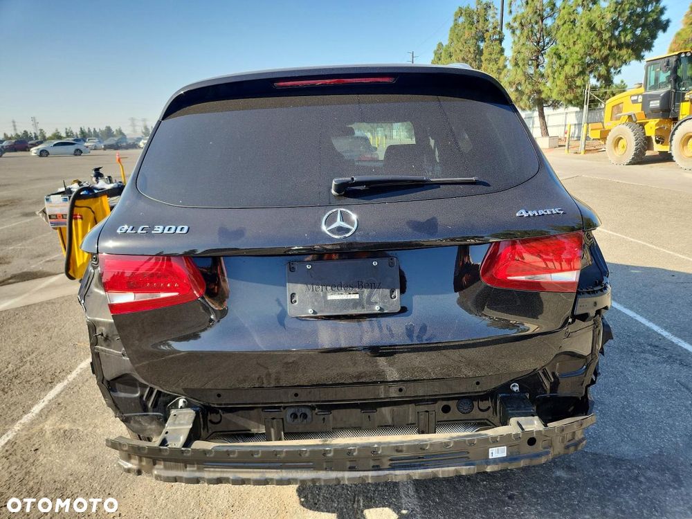 Mercedes-Benz GLC 300 4Matic 9G-TRONIC - 7
