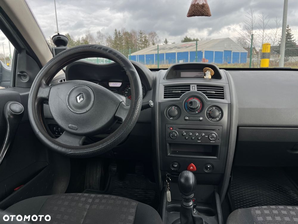 Renault Megane 1.5 dCi Expression - 7