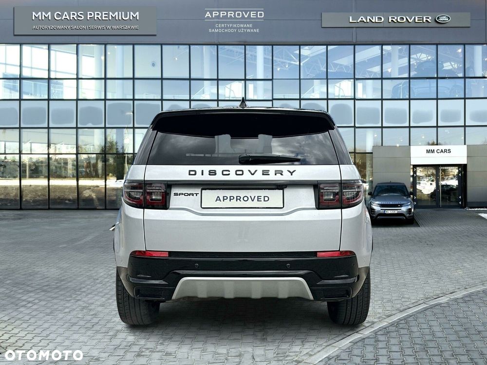 Land Rover Discovery Sport - 11